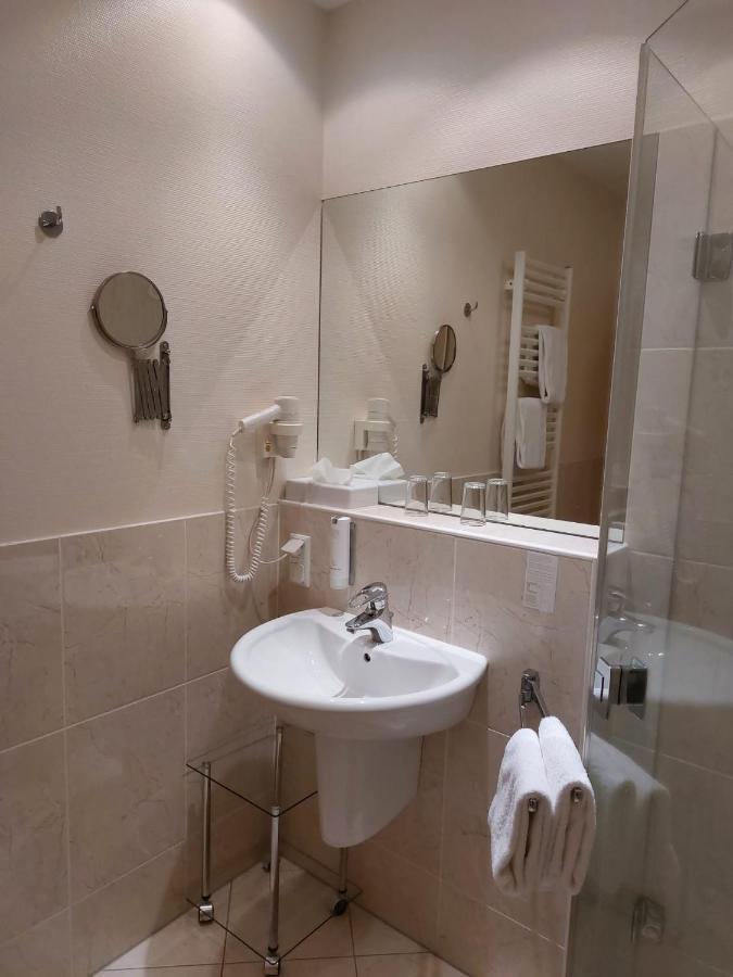 Hotel Goldener Stern St. Ingbert Eksteriør billede